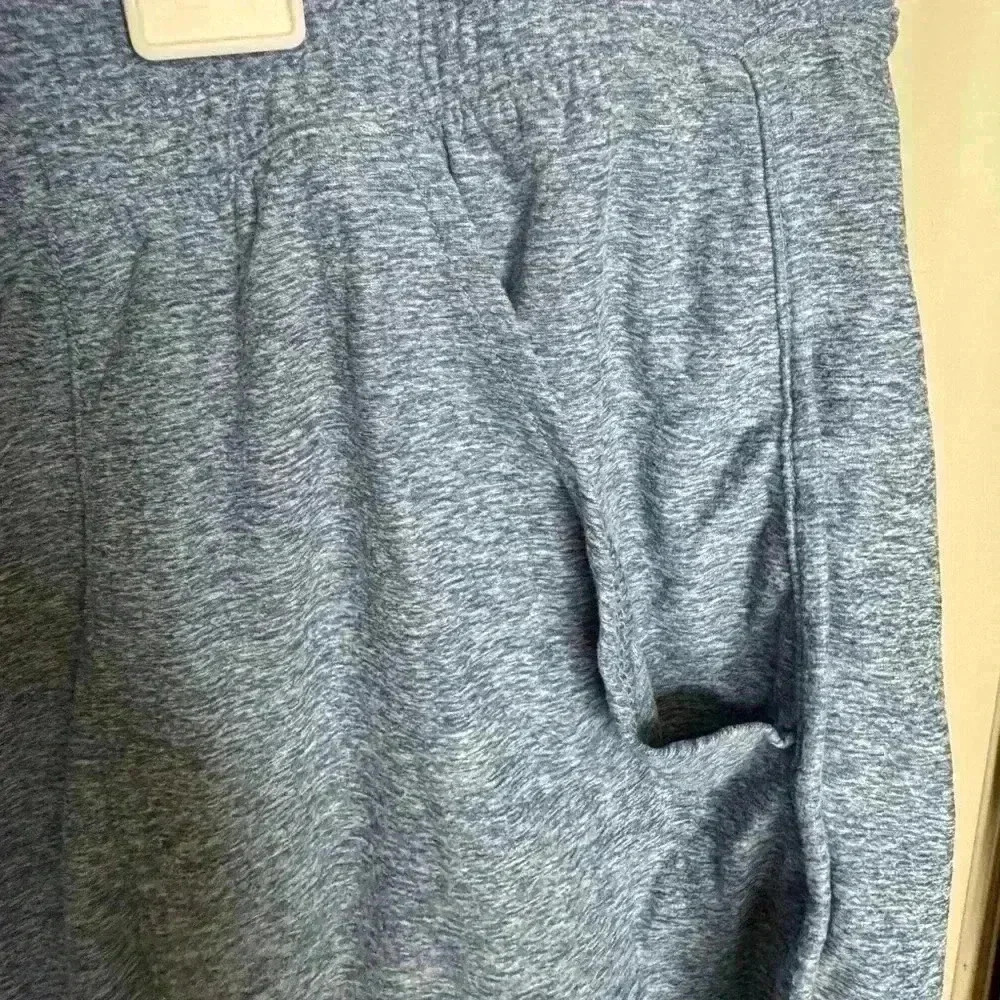 ATHLETIC Blue shorts with pockets, size XXL. - Picture 4 of 4